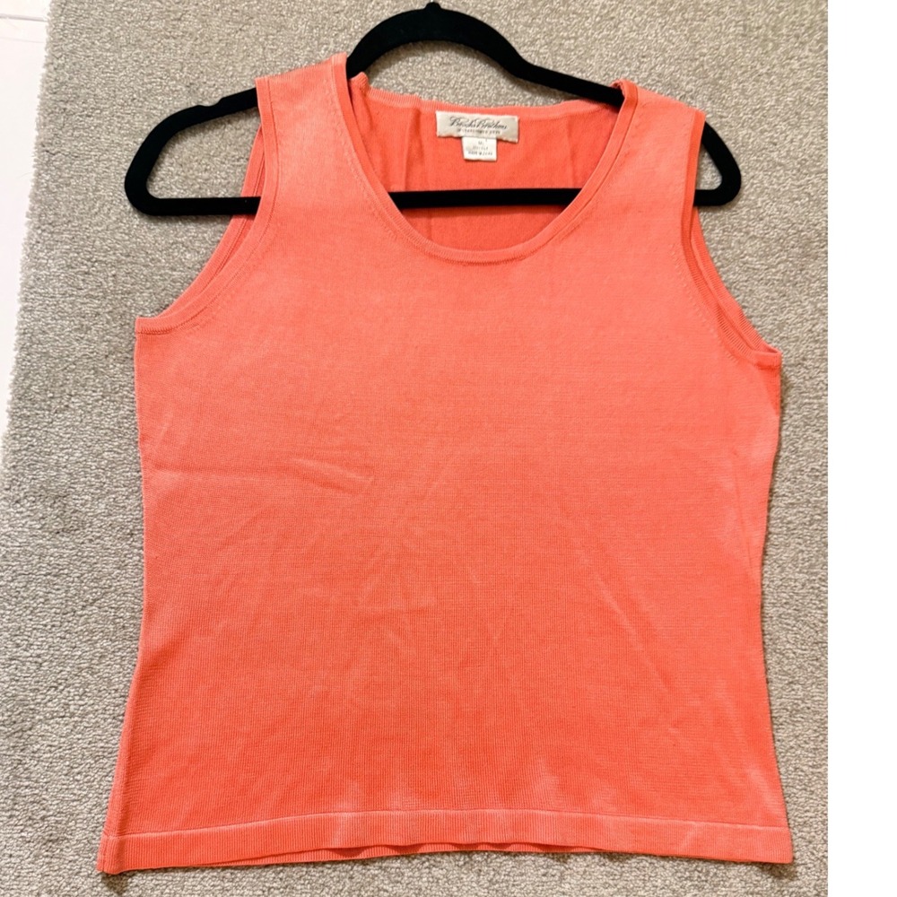 Brooks Brothers Silk Knit Sleeveless Shell Top Coral Orange Crew Neck Sz M